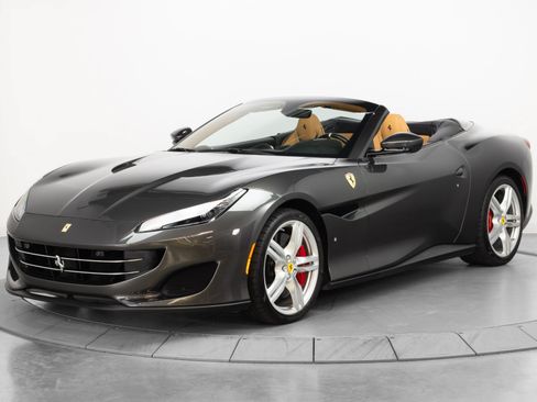Used 2019 Ferrari Portofino RWD image 4
