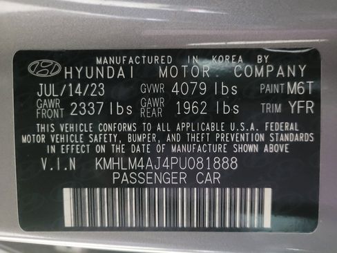 Used 2023 Hyundai Elantra Blue image 33