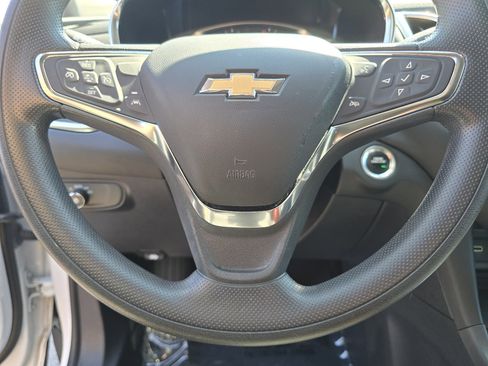 Used 2021 Chevrolet Equinox LT FWD image 31