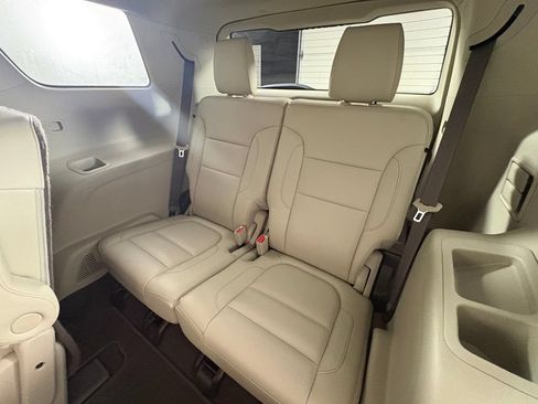 Used 2019 GMC Acadia Denali w/ Technology Package FWD image 52