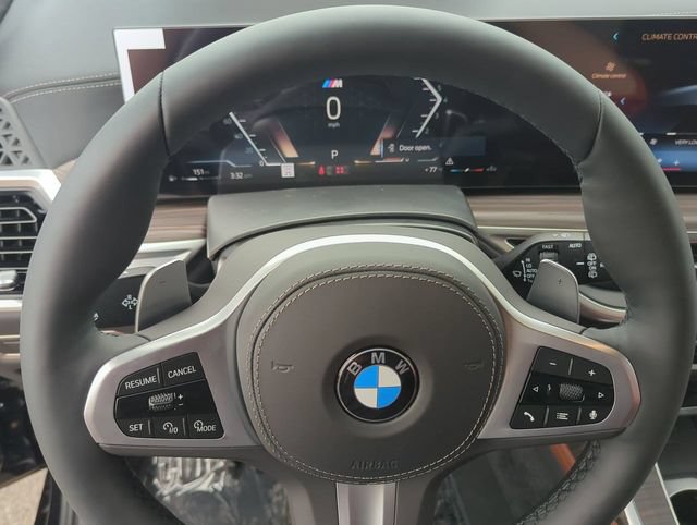 Used 2026 BMW X7 xDrive40i w/ M Sport Package AWD/4WD image 18