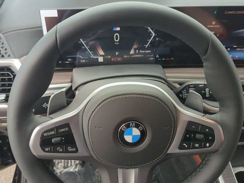 Used 2026 BMW X7 xDrive40i w/ M Sport Package AWD/4WD image 18