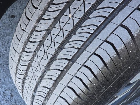 Used 2021 Chevrolet TrailBlazer LT w/ Convenience Package image 33