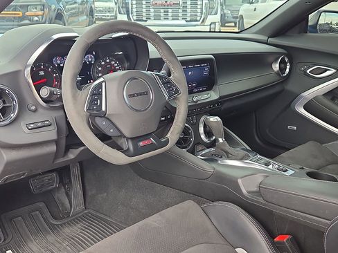 Used 2023 Chevrolet Camaro SS RWD image 15