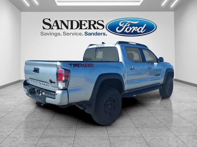 Used 2022 Toyota Tacoma TRD Off-Road w/ Technology Package AWD/4WD image 4