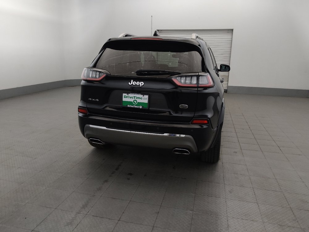 Used 2019 Jeep Cherokee Overland w/ Technology Group AWD/4WD image 7