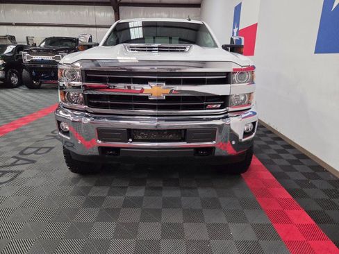 Used 2019 Chevrolet Silverado 2500 LTZ w/ Duramax Plus Package AWD/4WD image 16