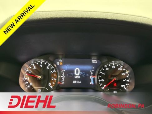 Used 2022 Jeep Compass Trailhawk w/ Trailhawk Convenience Group AWD/4WD image 28