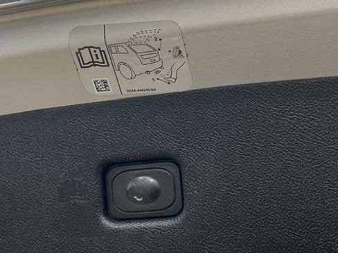 Used 2017 Lincoln MKX Select w/ Select Plus Package image 38