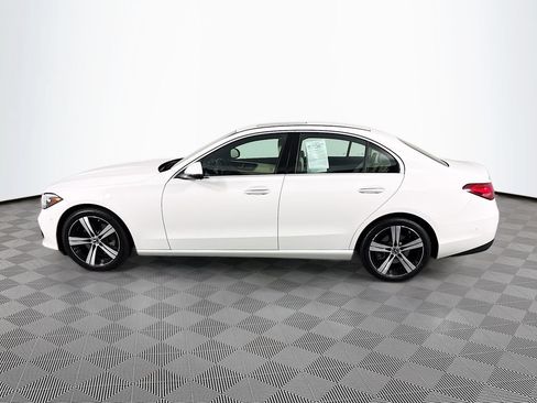 Used 2025 Mercedes-Benz C 300 Sedan image 4