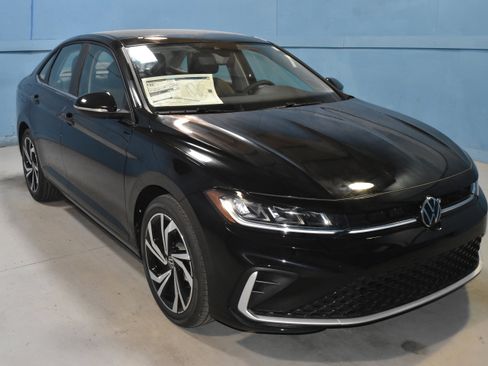 New 2026 Volkswagen Jetta SEL FWD image 1