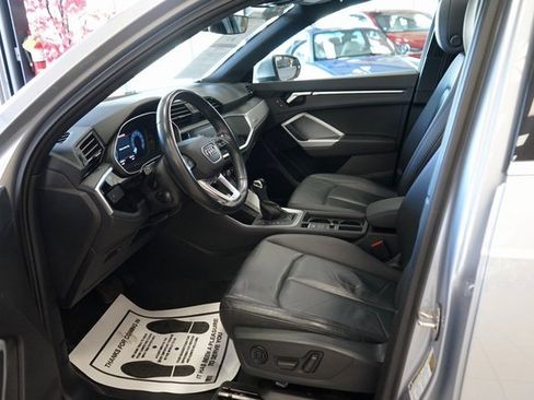 Used 2021 Audi Q3 2.0T Premium image 24