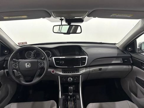 Used 2015 Honda Accord Touring image 29