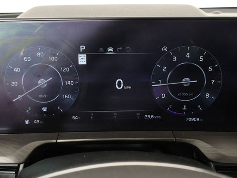 Used 2023 Kia Telluride SX X-Line image 4