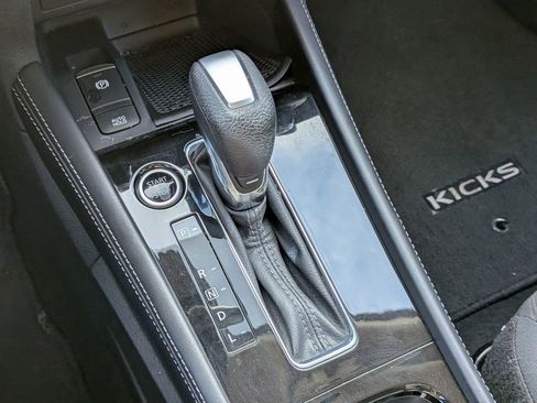 Certified 2023 Nissan Kicks SV FWD image 23