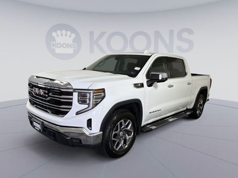 Used 2023 GMC Sierra 1500 SLT w/ SLT Premium Package AWD/4WD image 1