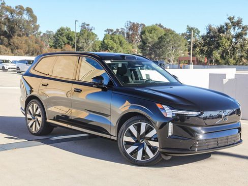 New 2025 Volvo EX90 Ultra w/ Protection Package Premier image 1