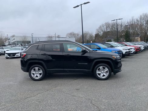 Used 2022 Jeep Compass Latitude w/ Sun and Sound Group image 7