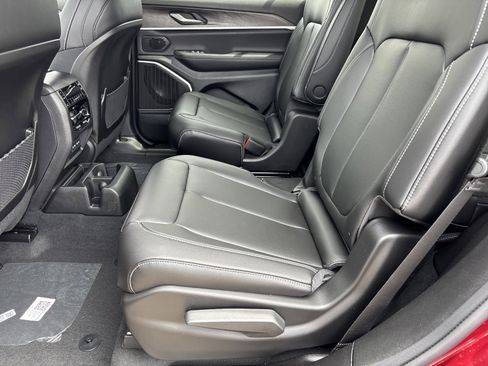 New 2026 Jeep Grand Cherokee L Limited image 14