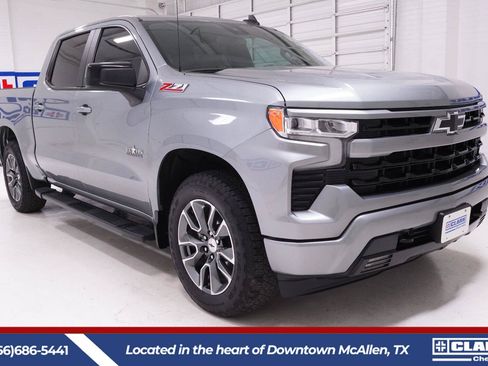 Used 2025 Chevrolet Silverado 1500 RST w/ Texas Edition Plus AWD/4WD image 3