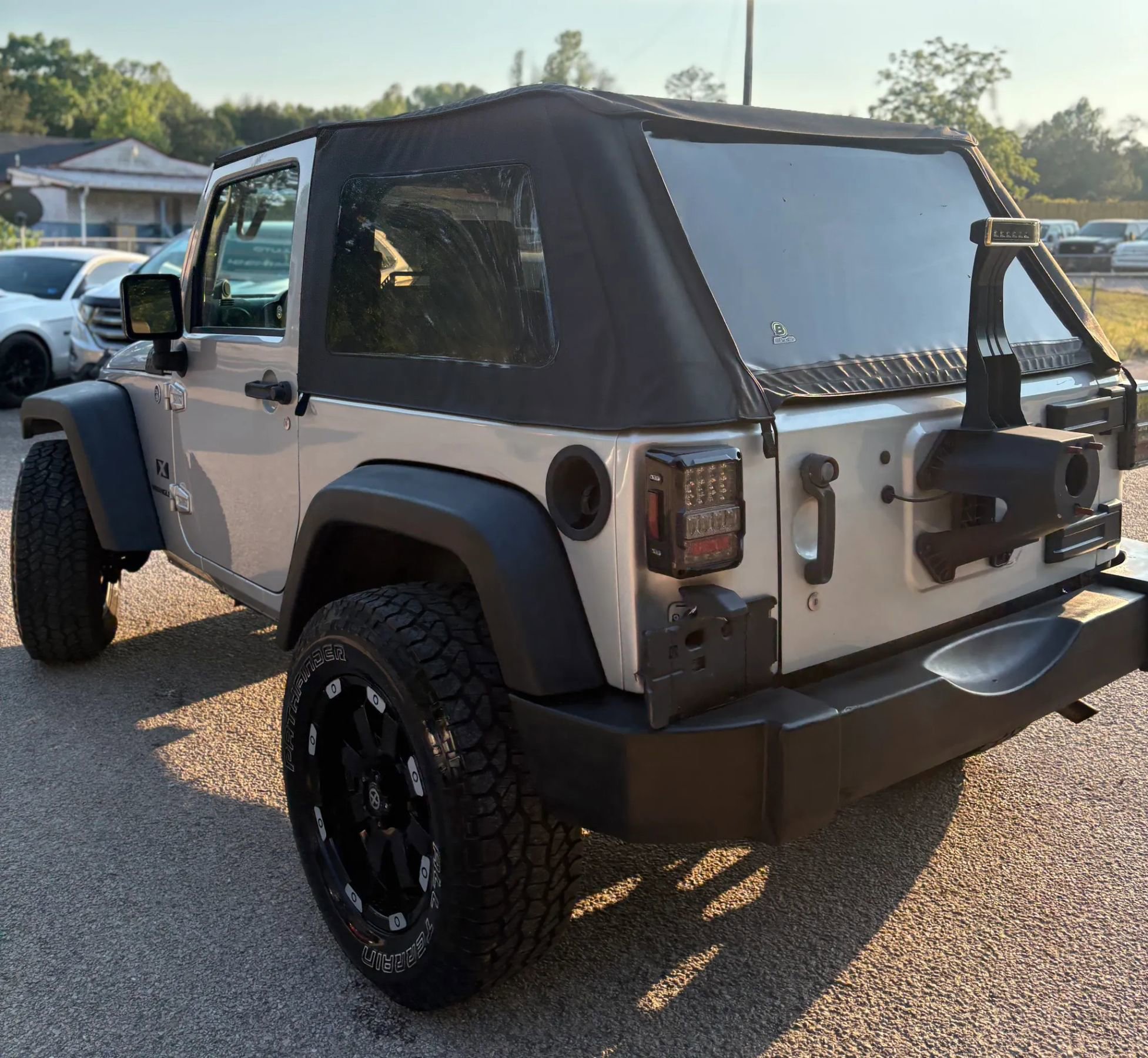 Used 2008 Jeep Wrangler X AWD/4WD image 4