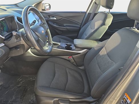 Used 2017 Chevrolet Volt LT image 17