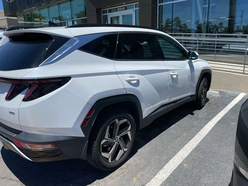 Certified 2022 Hyundai Tucson Limited AWD/4WD image 1
