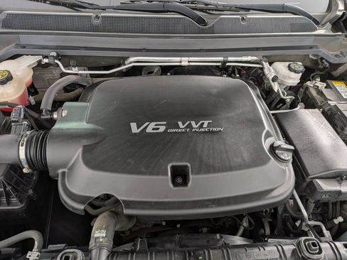 Used 2020 GMC Canyon SLE w/ Driver Alert Package image 26