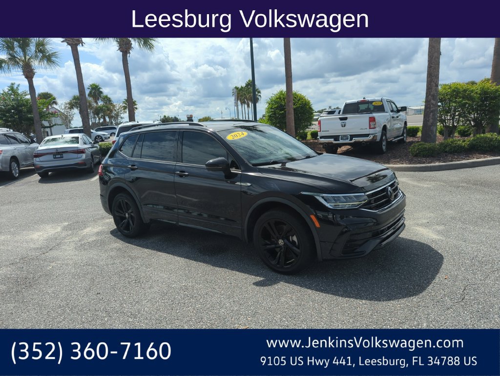 Used 2024 Volkswagen Tiguan SE R-Line FWD image 1