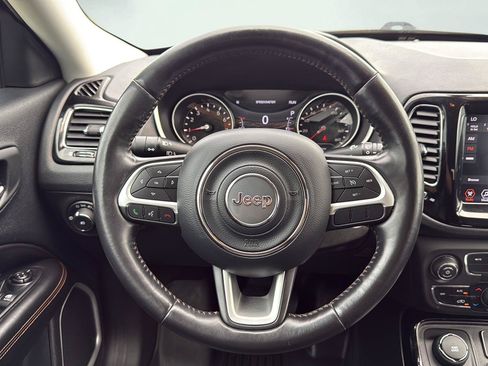 Used 2020 Jeep Compass Limited AWD/4WD image 13