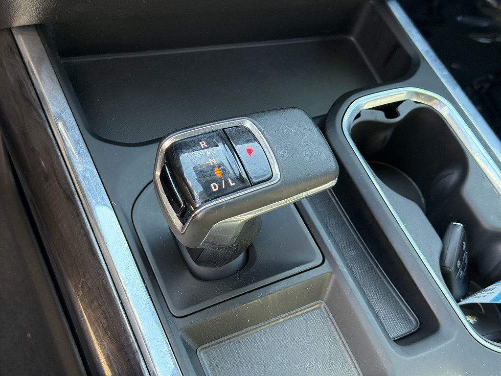 Used 2024 Chevrolet Silverado 1500 LTZ AWD/4WD image 15