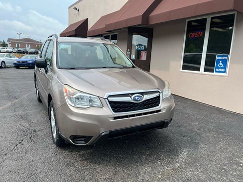 Used 2015 Subaru Forester 2.5i w/ Alloy Wheel Package AWD/4WD image 2