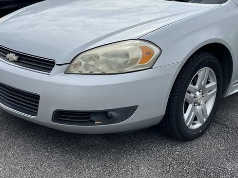 Used 2011 Chevrolet Impala LT FWD image 8