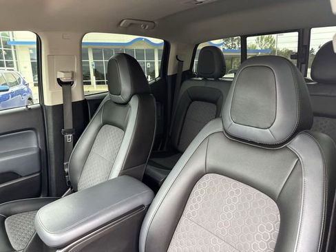 Used 2021 Chevrolet Colorado Z71 AWD/4WD image 11