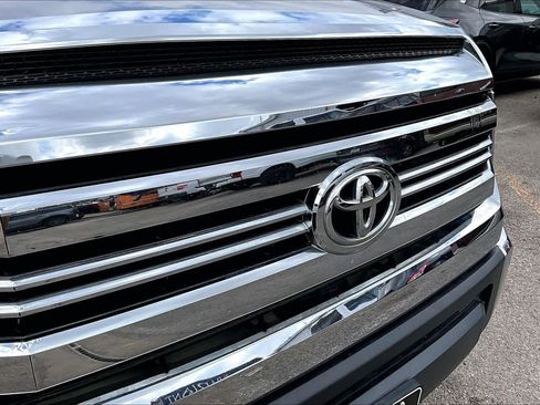 Used 2016 Toyota Tundra SR5 w/ Tow Package image 32
