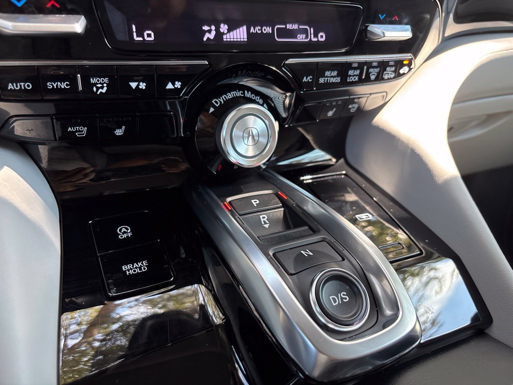 Used 2024 Acura MDX w/ Technology Package FWD image 37