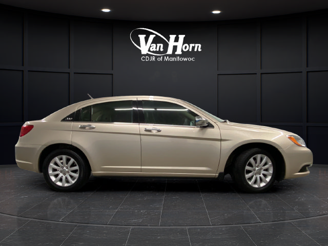 Used 2014 Chrysler 200 Limited FWD image 8