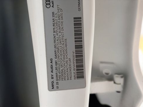 Used 2023 Audi e-tron GT Prestige w/ Prestige Package image 21