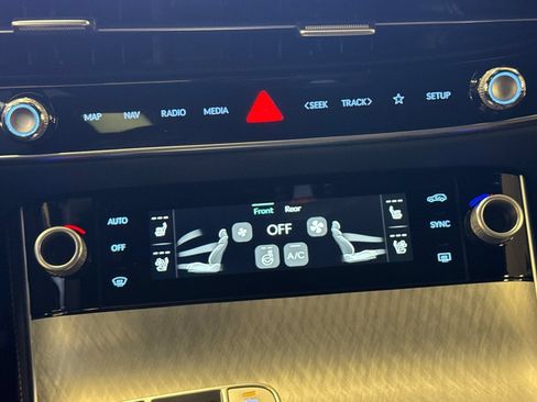 New 2026 Genesis GV70 2.5T Sport Prestige AWD/4WD image 21