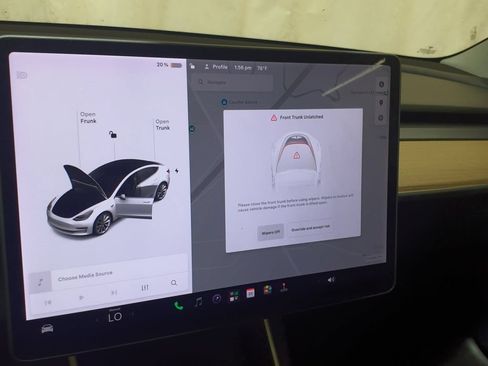 Used 2020 Tesla Model 3 Standard Range RWD image 2