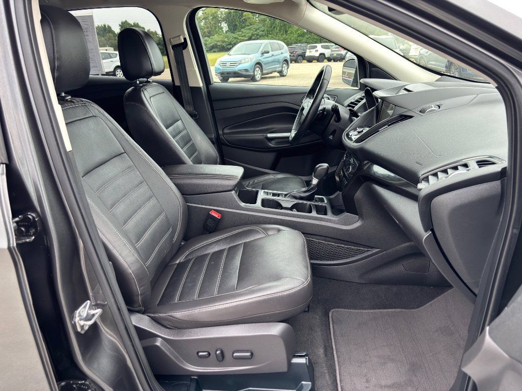 Used 2017 Ford Escape Titanium w/ Equipment Group 301A FWD image 23
