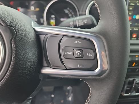 Used 2023 Jeep Wrangler Unlimited Sahara w/ Cold Weather Group AWD/4WD image 14