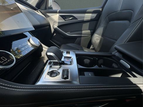 Used 2025 Jaguar F-PACE R-Dynamic S image 26