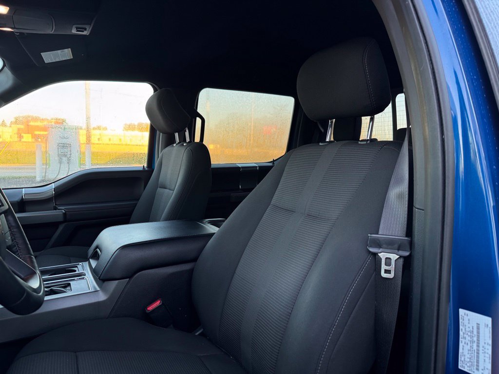 Used 2017 Ford F150 XLT w/ Equipment Group 302A Luxury AWD/4WD image 7