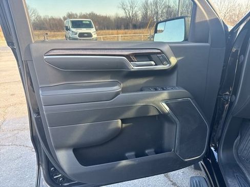 Used 2024 GMC Sierra 1500 Elevation w/ LPO, Elevation Black Package image 13