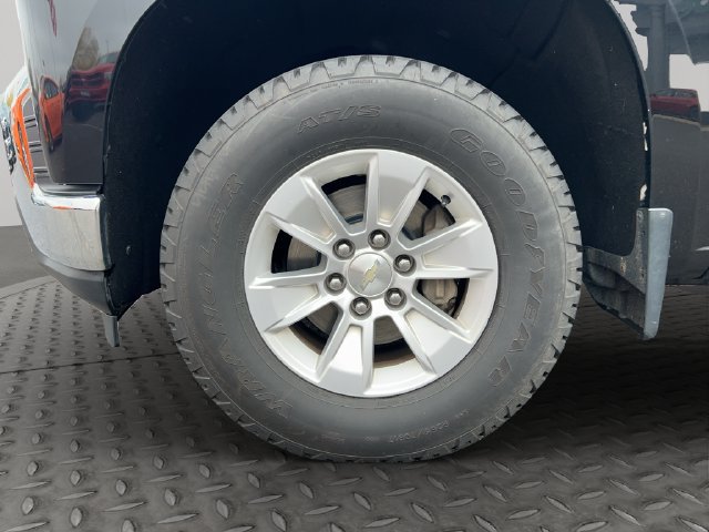 Used 2019 Chevrolet Silverado 1500 LT w/ All-Star Edition AWD/4WD image 27