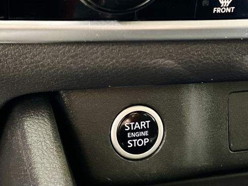 Used 2023 Nissan Rogue SV FWD image 23