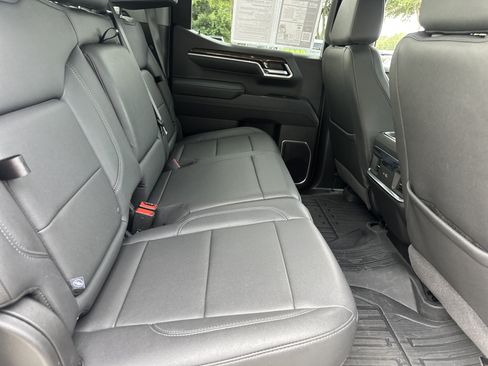 Used 2025 GMC Sierra 1500 Elevation w/ Elevation Premium Package AWD/4WD image 14