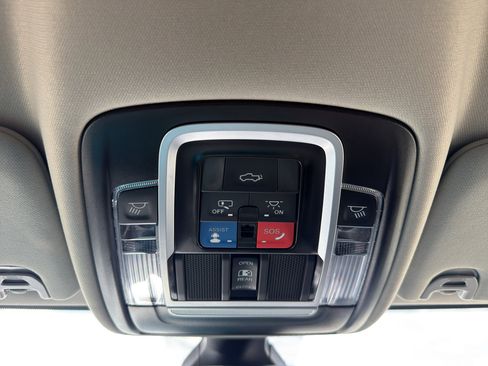 Used 2024 RAM 2500 Laramie w/ Snow Chief Group AWD/4WD image 23
