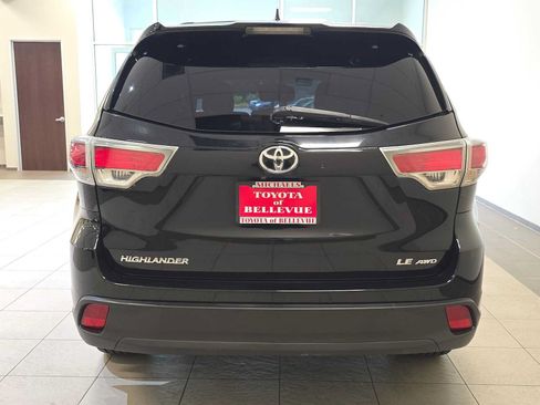 Used 2016 Toyota Highlander Plus AWD/4WD image 5